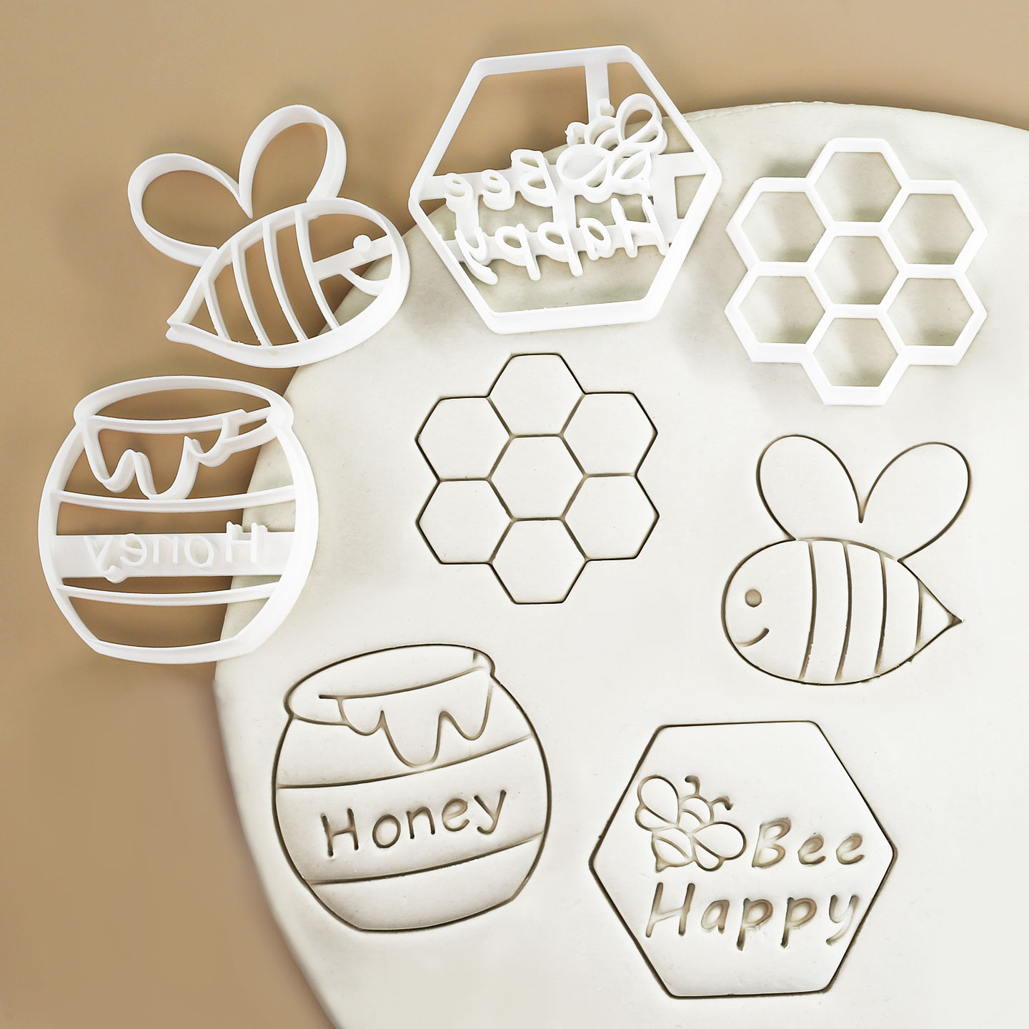 4 Pcs Bee Themed Cookie Cutter - огляд і ціна Model Kit For Beginners