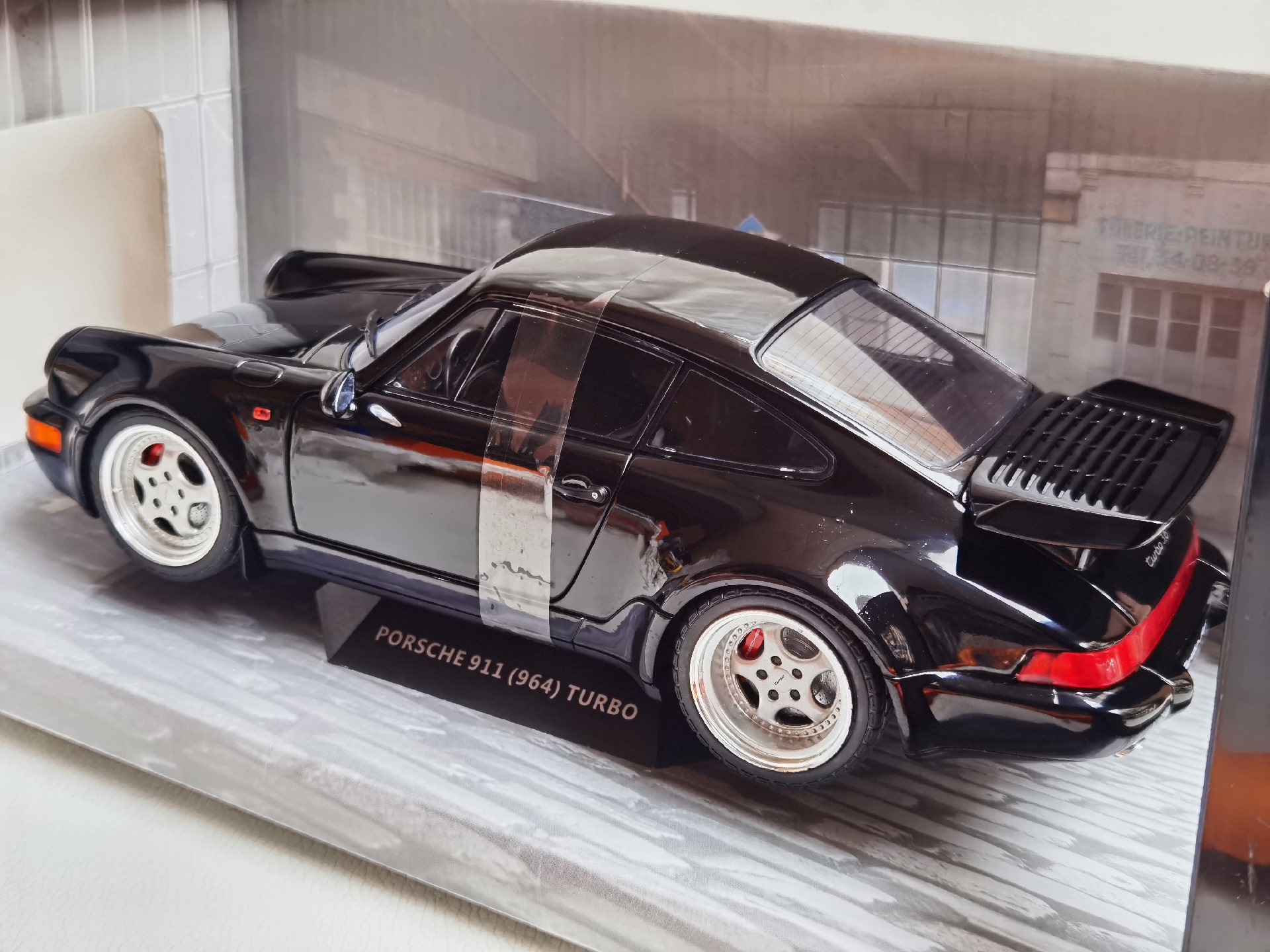 Diecast SOLIDO 1/18 Scale PORS - огляд і ціна Model Kit Porsche 911