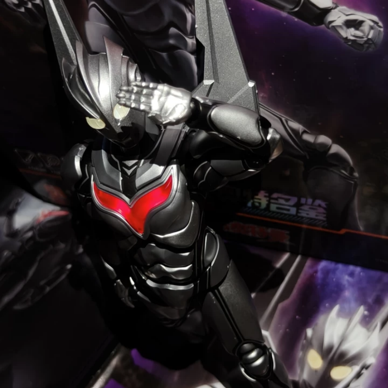 Classic in Stock Ultraman Seri - огляд і ціна Model Kit Ultraman Zero
